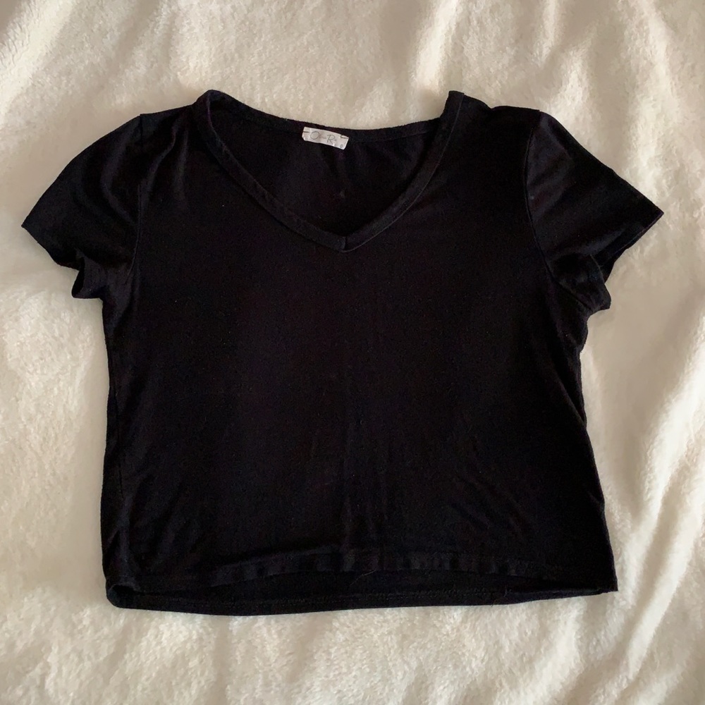 Black Tee